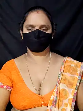 Snapshot of vintage-vibs chatting on February 6, 4:31 am vintage-vibs online show from February 6, 4:31 am