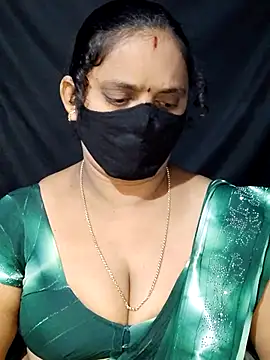 Snapshot of vintage-vibs chatting on February 16, 9:48 pm vintage-vibs online show from February 16, 9:48 pm