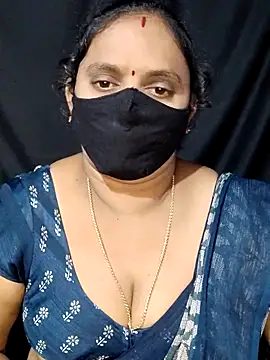 Snapshot of vintage-vibs chatting on February 18, 6:04 pm vintage-vibs online show from February 18, 6:04 pm