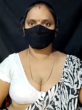 Snapshot of vintage-vibs chatting on March 4, 11:40 am vintage-vibs online show from March 4, 11:40 am