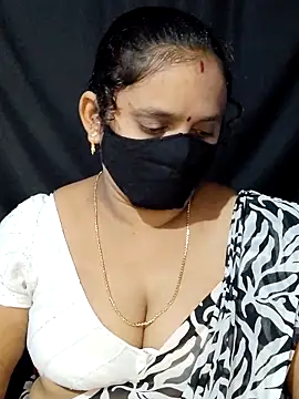 Snapshot of vintage-vibs chatting on March 17, 5:49 pm vintage-vibs online show from March 17, 5:49 pm