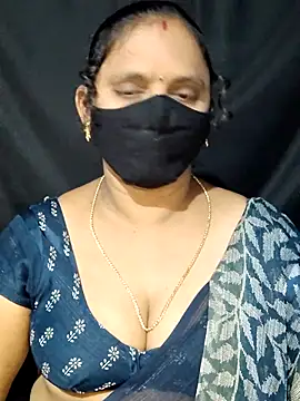 Snapshot of vintage-vibs chatting on March 19, 3:41 am vintage-vibs online show from March 19, 3:41 am