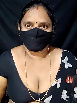 Snapshot of vintage-vibs chatting on September 11, 6:19 pm vintage-vibs online show from September 11, 6:19 pm