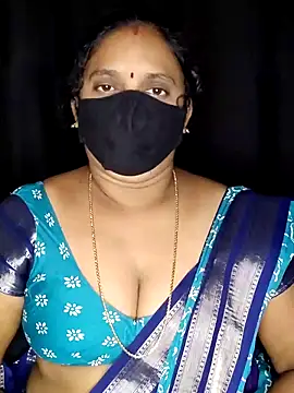 Snapshot of vintage-vibs chatting on November 5, 5:35 pm vintage-vibs online show from November 5, 5:35 pm