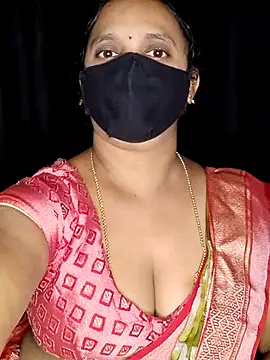 Snapshot of vintage-vibs chatting on November 26, 3:24 pm vintage-vibs online show from November 26, 3:24 pm