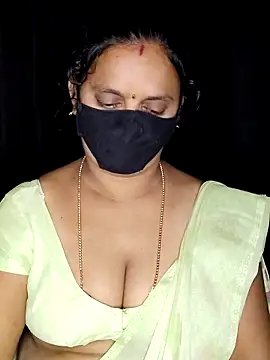 Snapshot of vintage-vibs chatting on November 30, 8:46 pm vintage-vibs online show from November 30, 8:46 pm