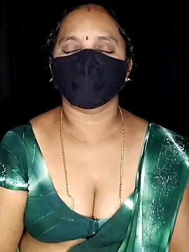 Snapshot of vintage-vibs chatting on December 2, 7:31 pm vintage-vibs online show from December 2, 7:31 pm