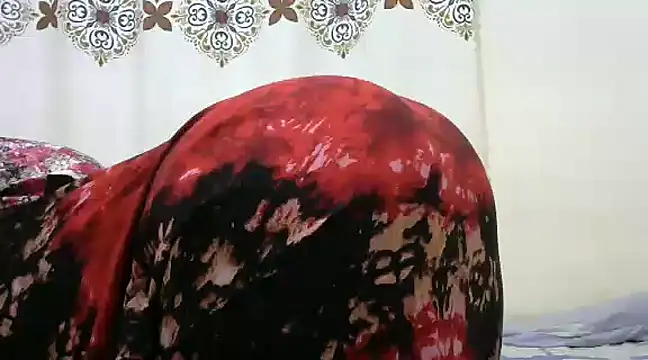 Snapshot of Cumslut16__ chatting on January 25, 8:00 pm Cumslut16   online show from January 25, 8:00 pm