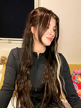 Mia-Minou online show from November 2, 5:37 pm