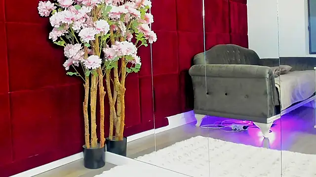 Alexxa online show from March 10, 5:18 pm