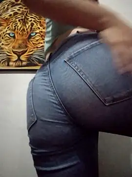 dulccemaria24 online show from January 8, 1:52 am