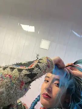 Snapshot of Lunapage chatting on January 20, 1:11 pm Lunapage online show from January 20, 1:11 pm