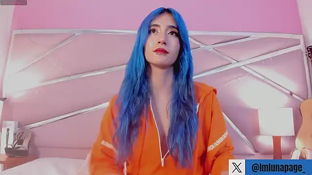 Snapshot of Lunapage chatting on February 12, 2:10 pm Lunapage online show from February 12, 2:10 pm