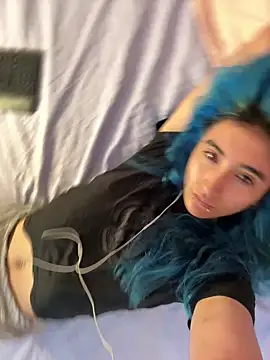 Snapshot of Lunapage chatting on February 21, 1:11 pm Lunapage online show from February 21, 1:11 pm