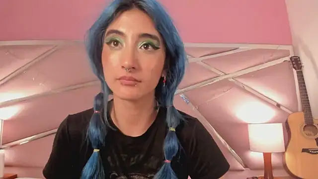 Snapshot of Lunapage chatting on February 24, 12:59 pm Lunapage online show from February 24, 12:59 pm