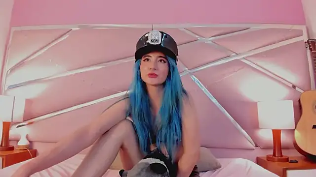 Snapshot of Lunapage chatting on March 12, 4:13 pm Lunapage online show from March 12, 4:13 pm