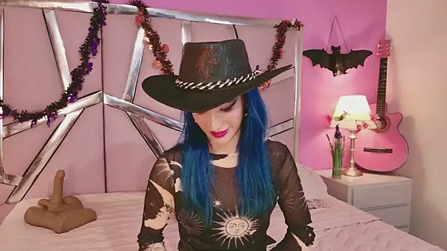 Snapshot of Lunapage chatting on October 18, 8:42 pm Lunapage online show from October 18, 8:42 pm