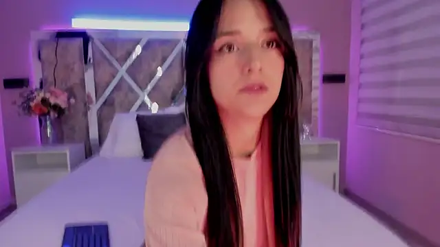 Snapshot of MadelineJones chatting on January 11, 9:25 pm MadelineJones online show from January 11, 9:25 pm