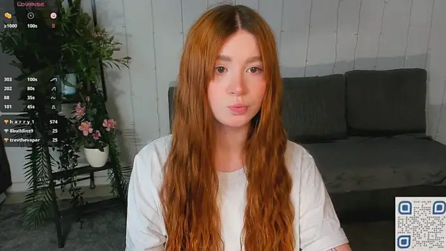 Snapshot of Freckle_Diyana chatting on February 28, 1:37 am Freckle Diyana online show from February 28, 1:37 am