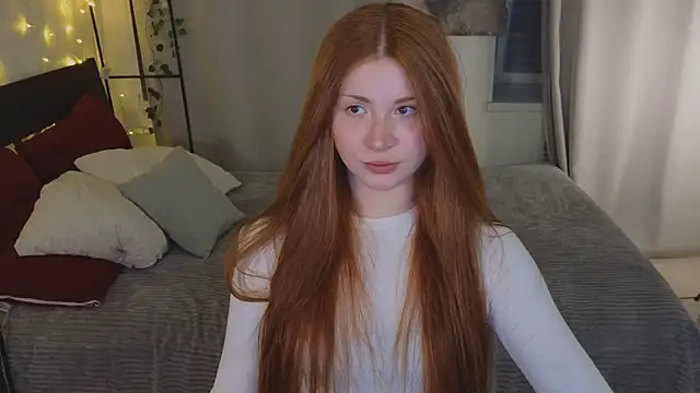 Freckle Diyana online show from April 10, 3:28 pm