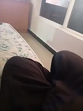 Snapshot of gregoriano2223 chatting on November 8, 8:18 pm gregoriano2223 online show from November 8, 8:18 pm