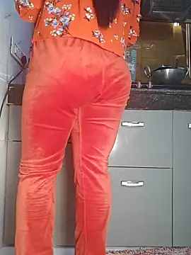 Manpreet kaur21 online show from February 14, 6:45 am