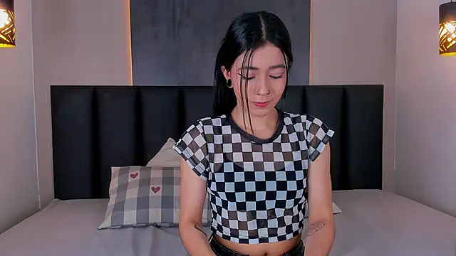 Snapshot of AmyPalmmer chatting on December 2, 11:48 am AmyPalmmer online show from December 2, 11:48 am