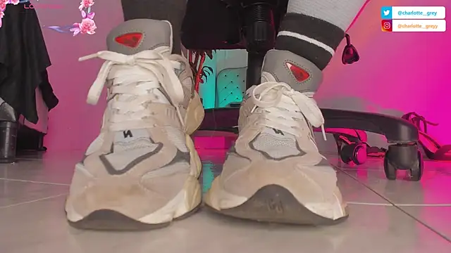 charlotte  grey online show from October 18, 9:04 pm