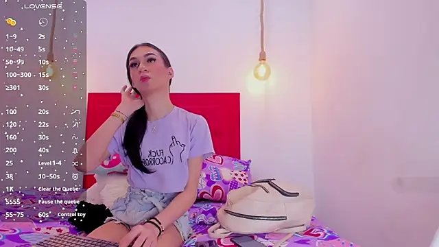 Mia thompson 19 online show from January 2, 7:51 pm