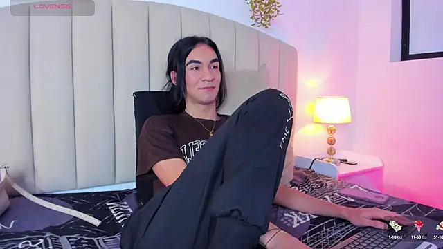 Mia thompson 19 online show from October 2, 7:54 pm