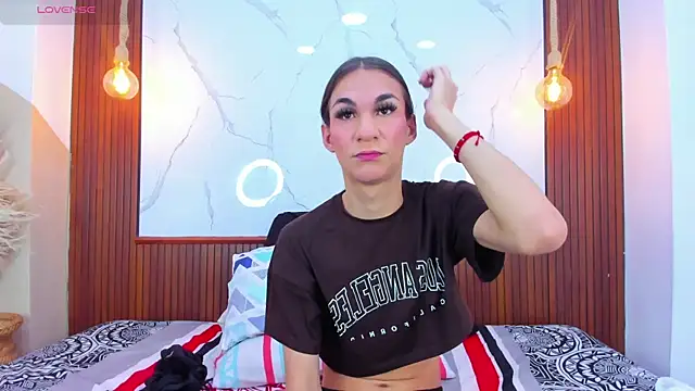 Mia thompson 19 online show from March 25, 7:09 pm