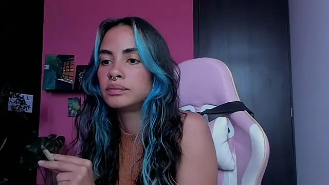 Juanadearco5 online show from December 18, 6:03 pm