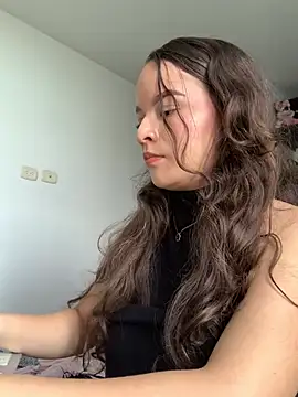 Snapshot of Sophie_milk chatting on March 20, 9:56 pm Sophie milk online show from March 20, 9:56 pm