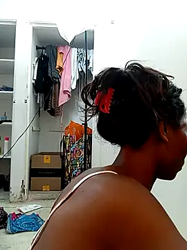 Snapshot of SabrinaDevill chatting on March 1, 1:40 pm SabrinaDevill online show from March 1, 1:40 pm