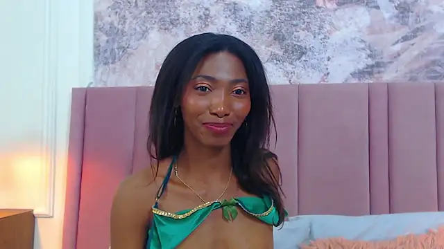 Snapshot of SabrinaDevill chatting on March 17, 7:37 pm SabrinaDevill online show from March 17, 7:37 pm