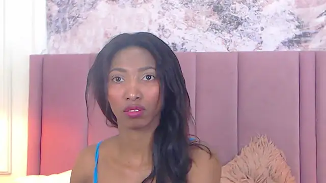 Snapshot of SabrinaDevill chatting on November 5, 1:11 pm SabrinaDevill online show from November 5, 1:11 pm