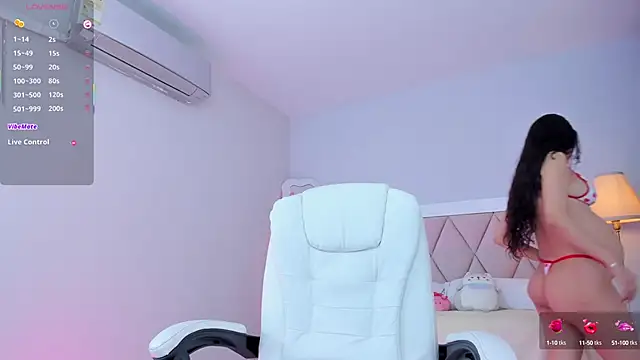 Snapshot of ania_sweet18 chatting on October 24, 12:41 am ania sweet18 online show from October 24, 12:41 am