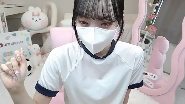 momo room online show from March 2, 4:07 am