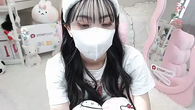 momo room online show from March 23, 5:54 am