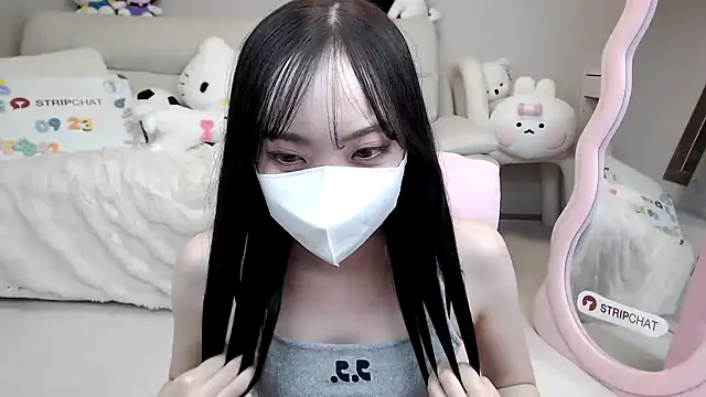 momo room online show from September 23, 11:35 am