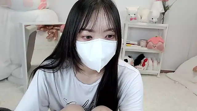 momo room online show from May 30, 6:32 am
