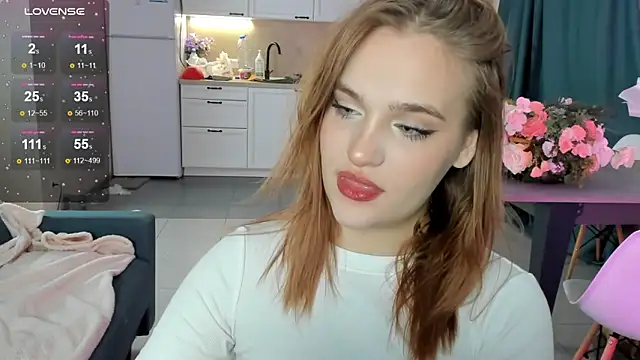 CarolineLovers online show from December 5, 11:51 pm