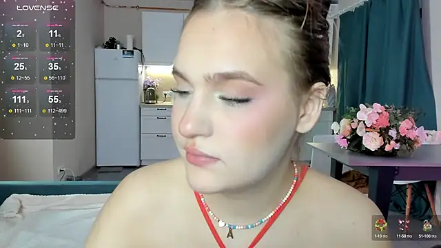 CarolineLovers online show from December 12, 11:14 pm