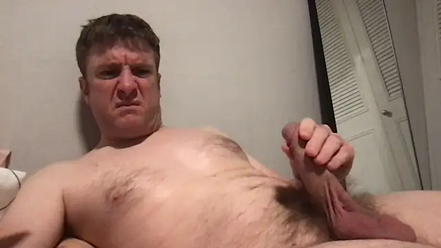 mnguy1983 online show from April 4, 4:22 am