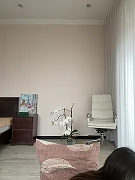 Hott Lolla online show from January 24, 10:21 am