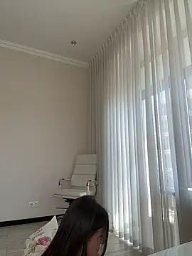 Hott Lolla online show from March 7, 9:29 am