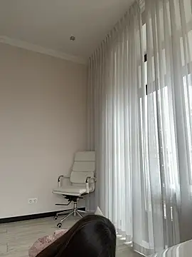 Hott Lolla online show from March 10, 8:59 am