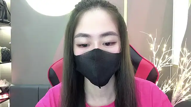 Snapshot of witch-39 chatting on December 20, 2:08 am witch-39 online show from December 20, 2:08 am