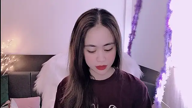 Snapshot of witch-39 chatting on February 20, 2:57 pm witch-39 online show from February 20, 2:57 pm