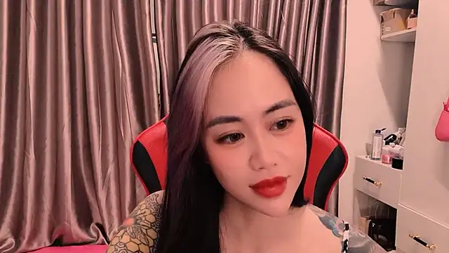 Snapshot of witch-39 chatting on February 13, 2:46 pm witch-39 online show from February 13, 2:46 pm